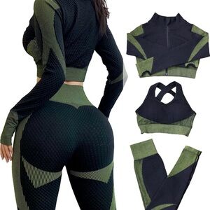Black and Green Textured Activewear Set